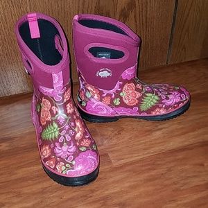 Brand New Bogs Pink Floral